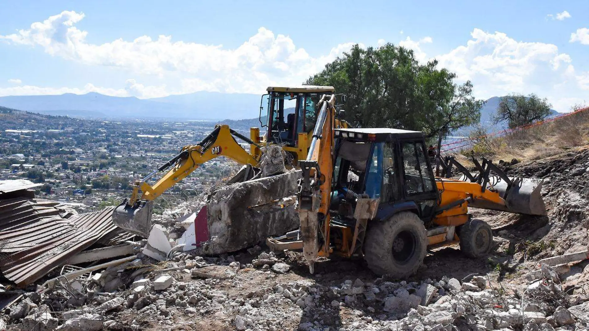 Desplome de tanque de agua en Chimalhuacán  1